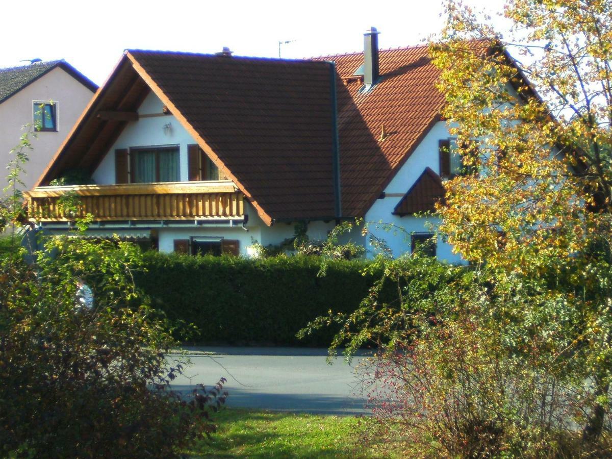 Ferienwohnung Schuetz Hirschaid Kültér fotó